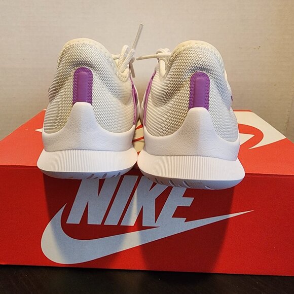 NIB Sz 6.5🔥Nike VTR New Womens White Training Gym Shoes AT4345-100 - Picture 6 of 7